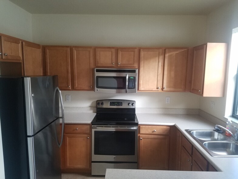 2023 photos as reference - 3370 W 90th St