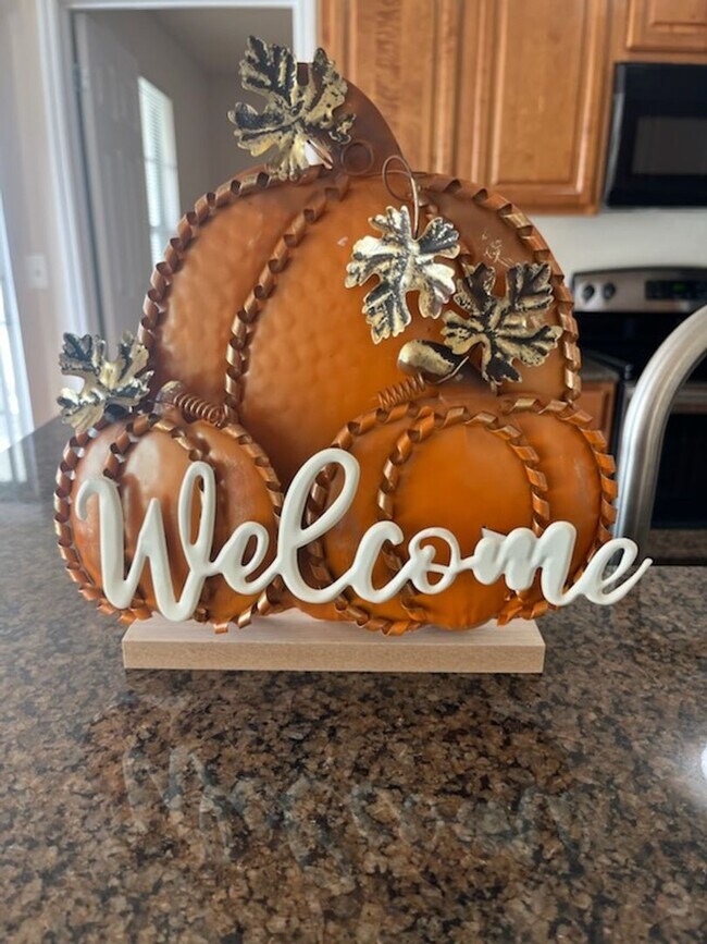 Building Photo - Ready Move to move 2 bedroom 2 bath Condo for Rent