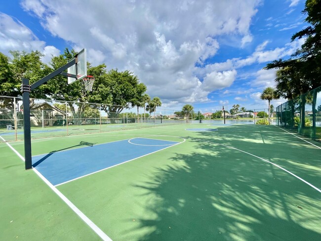 Building Photo - 10579 Pebble Cove Ln