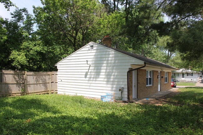 Building Photo - 2702 Maryland Ave