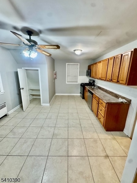 Building Photo - 373 Floral Ln