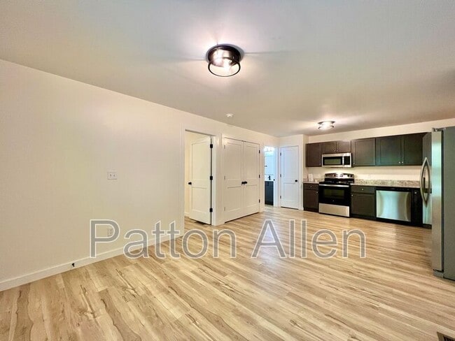 Building Photo - 121 Justus Acrs Dr