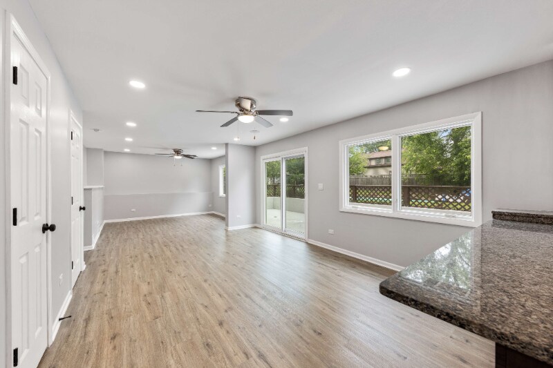 Building Photo - 13723 S Mallard Dr