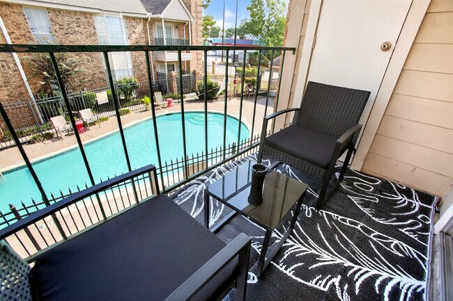 Building Photo - 3770 Lovers Wood Ln