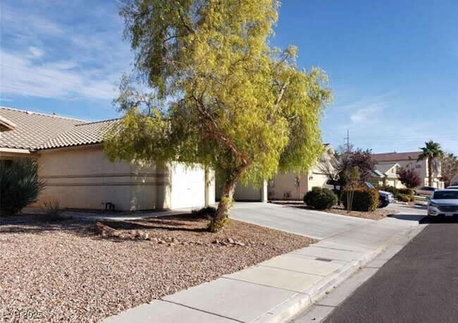 Building Photo - 6132 Peggotty Ave