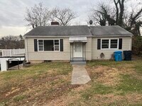 Building Photo - 1408 NW Downing St