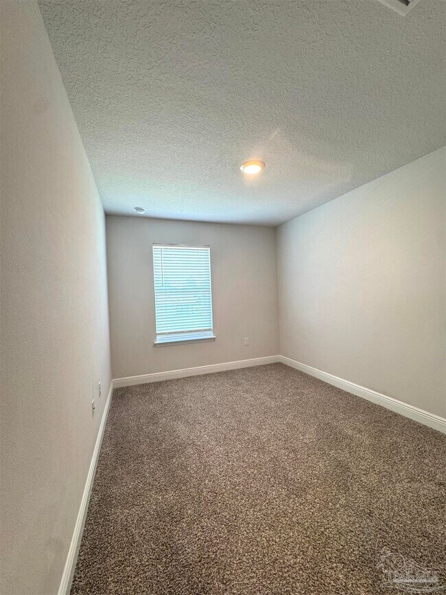 Building Photo - 5673 Stellarjay St