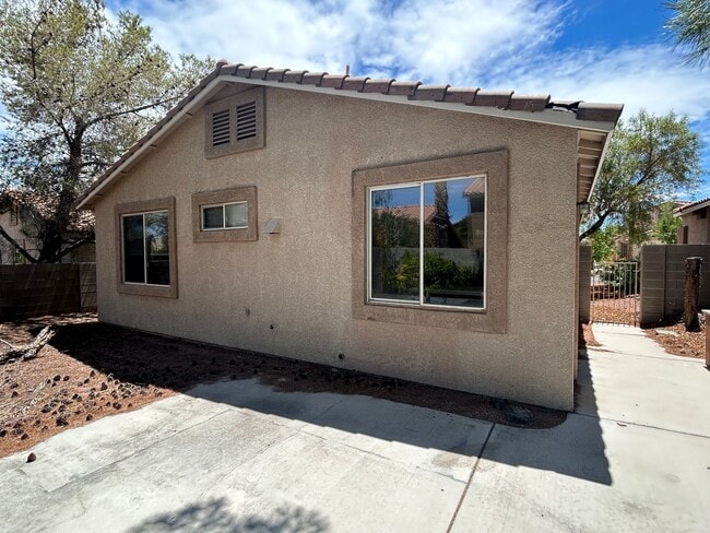 Building Photo - Beautiful Summerlin Home