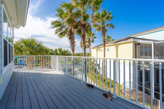 Building Photo - Welcome to Coastal Living at its Finest!