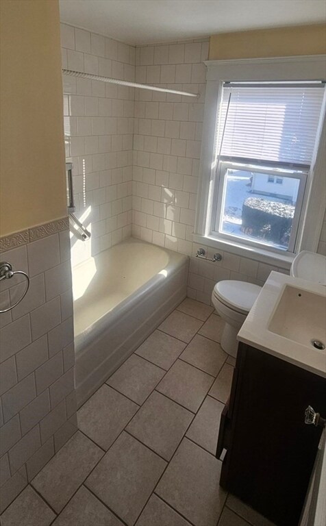 Building Photo - 22 Endicott St