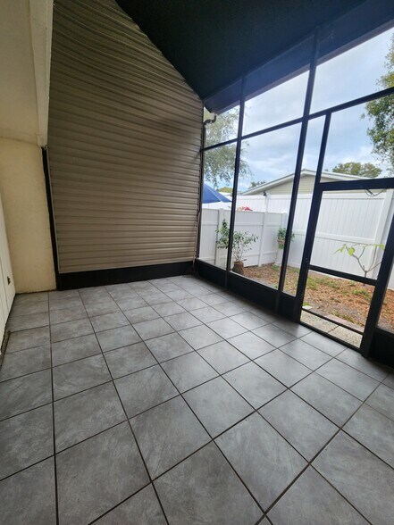 Building Photo - 3001 S Pines Dr