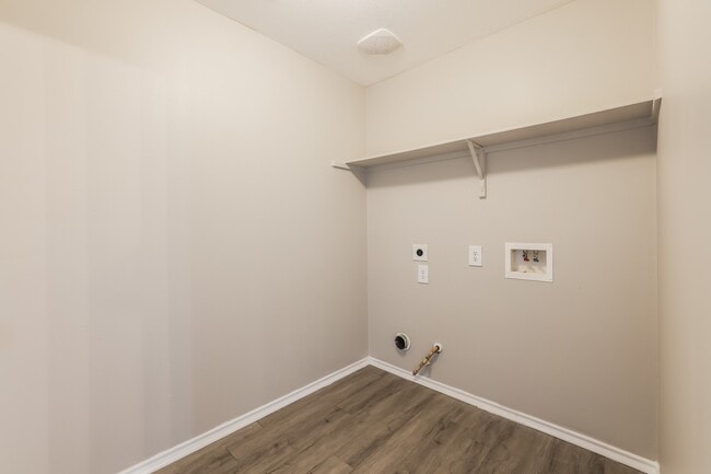Building Photo - 7507 Kennemer Dr