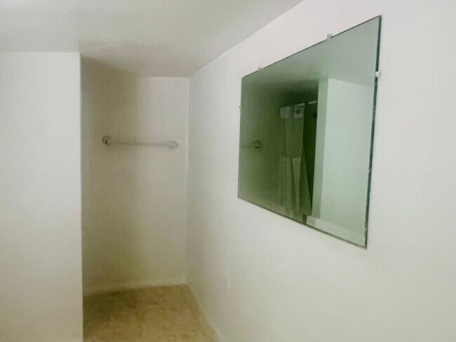 Building Photo - Charming 3-Bedroom Home including 250sqft ...