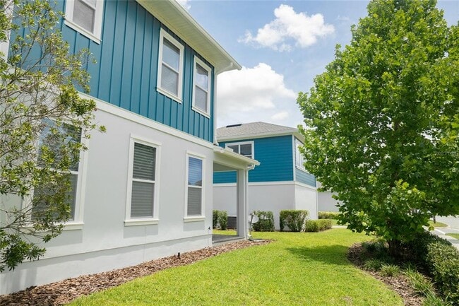 Building Photo - 13087 Salk Way
