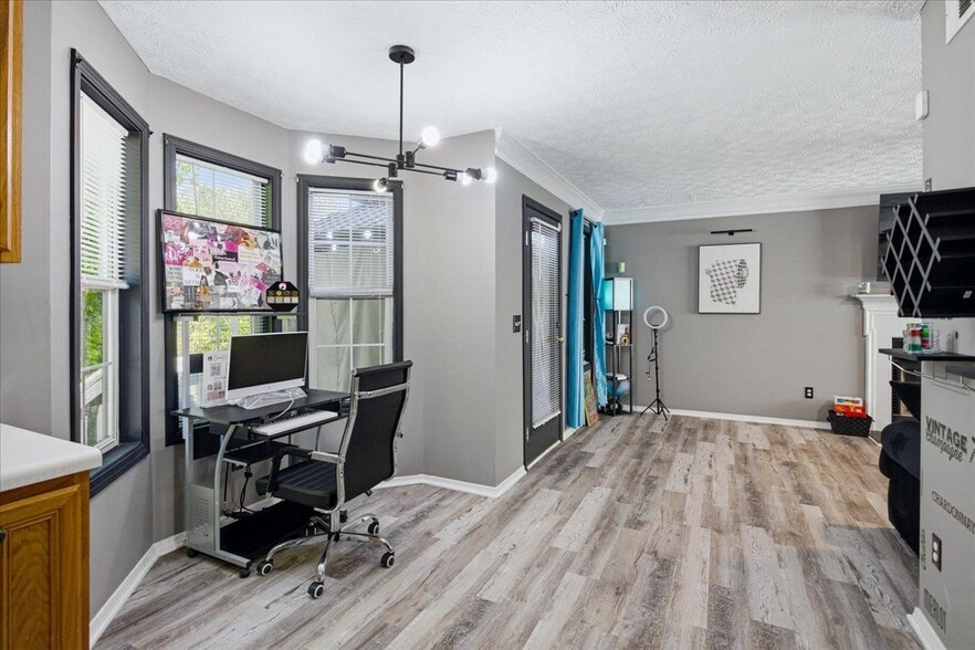 Building Photo - 1459 Bridgewater Branch