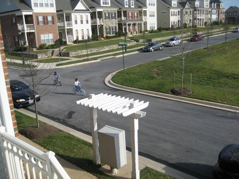 Building Photo - 12853 Murphy Grove Terrace