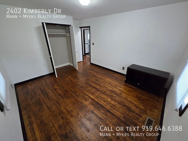 Building Photo - 2402 Kimberly Dr