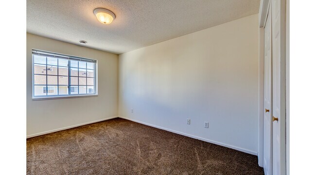 Building Photo - 3055 Brittany Ln NW