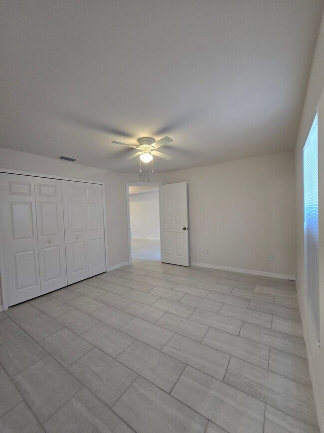 Building Photo - 3024 Skyline Blvd