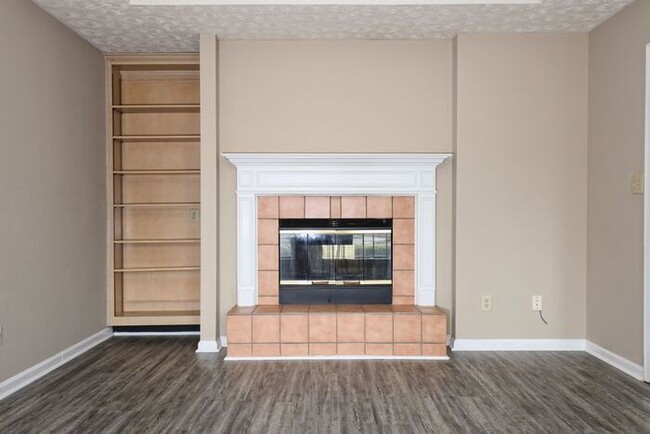Building Photo - Copperfield