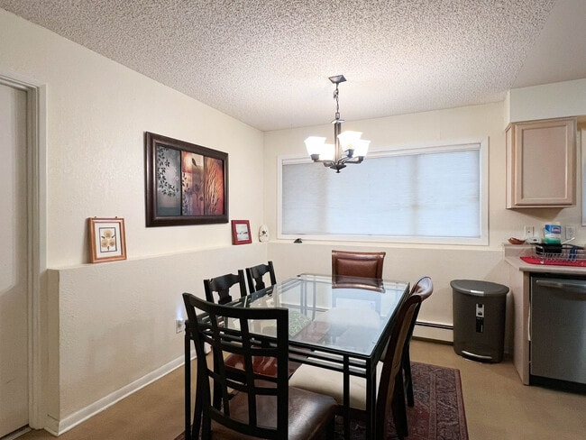 Building Photo - 3607 Rhone Cir