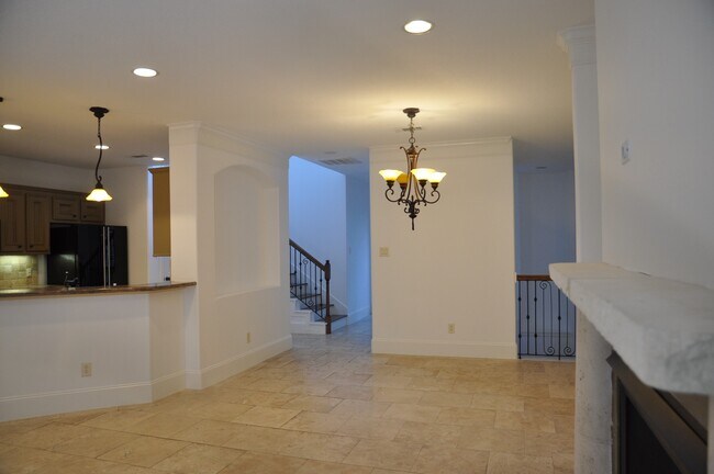 Building Photo - 5922 Burgoyne Dr.