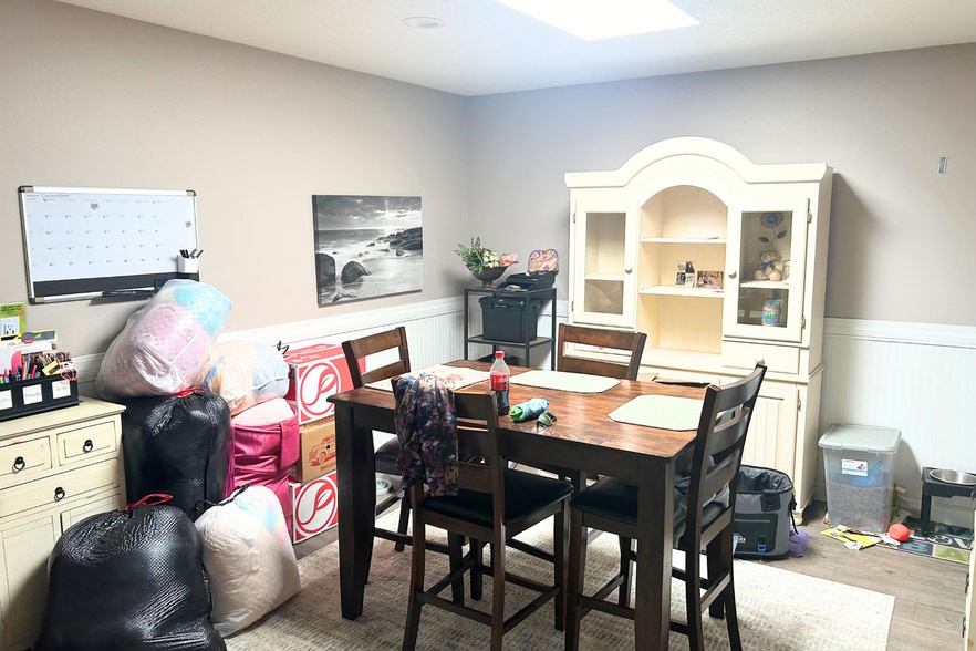 Building Photo - 2822 S Main Ave