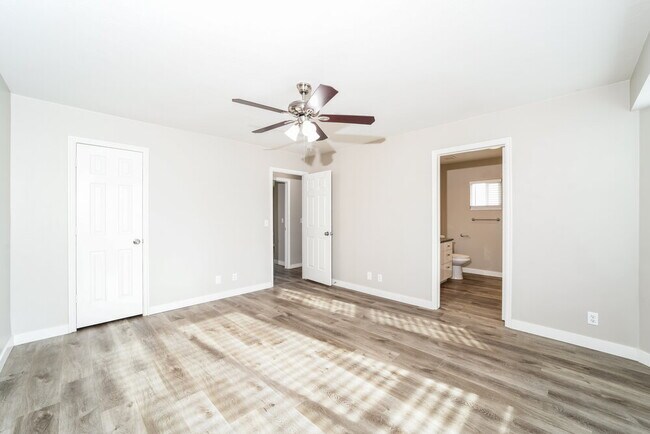 Building Photo - 1279 Morning Sun Dr