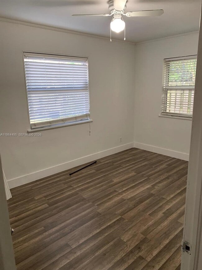 Building Photo - 1511 SW 4th Ave