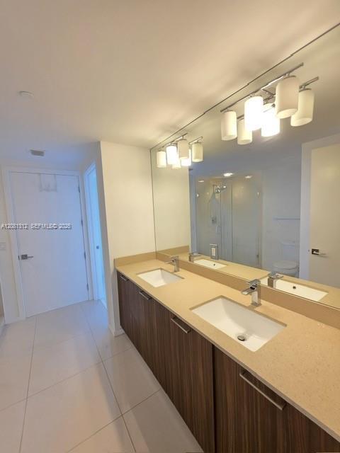 Building Photo - 5300 Paseo Blvd