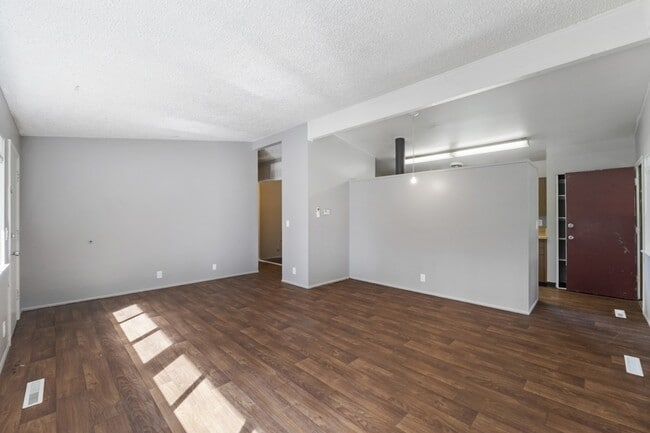 Building Photo - 12761 Lala Cove Ln SE