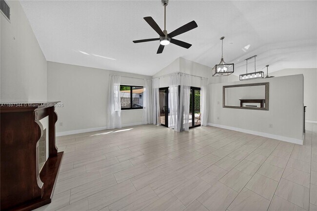 Building Photo - 15140 Bristol Ln