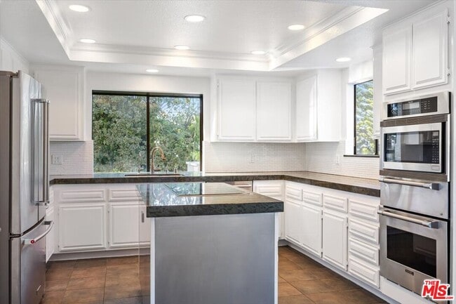 Building Photo - 3630 Roberts View Pl