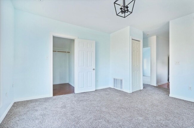 Building Photo - 1408 11th St