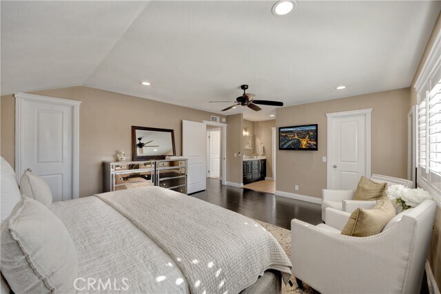 Building Photo - 1320 N Van Gogh Cir