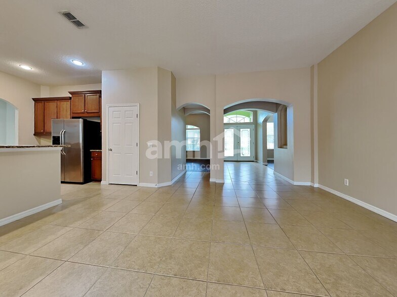 Building Photo - 5402 Coral Shell Way