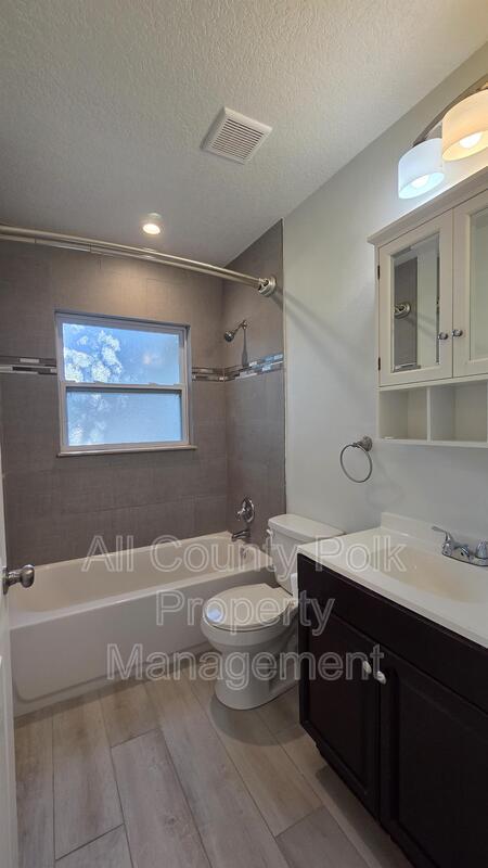 Building Photo - 803 W Belmar St