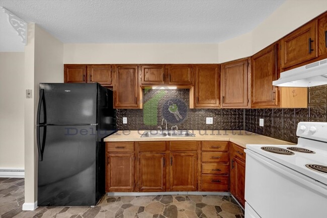 Building Photo - Darling 2 Bedroom Home in Middleville