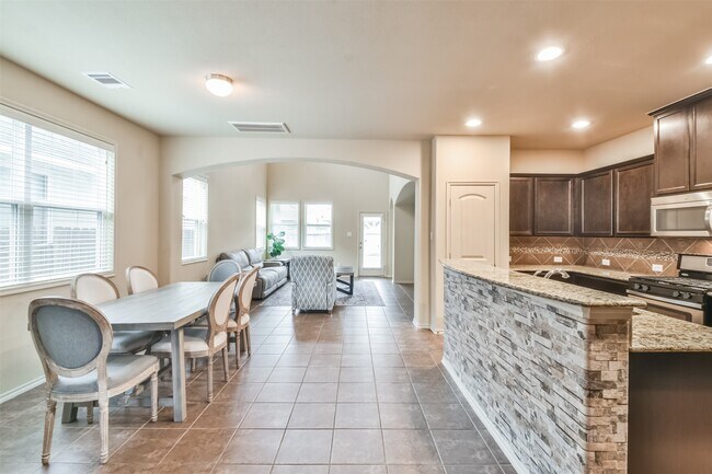 Building Photo - 18226 Chianti Ridge Dr