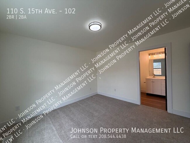Building Photo - 110 S 15th Ave
