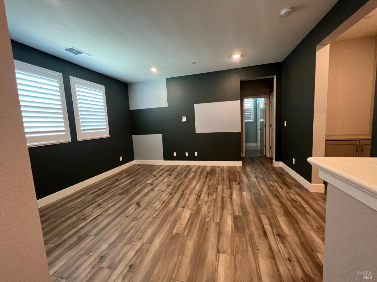 Building Photo - 5371 Elan Dr