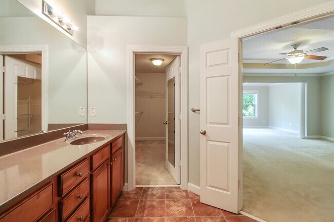 Building Photo - 2147 Yancy Ln