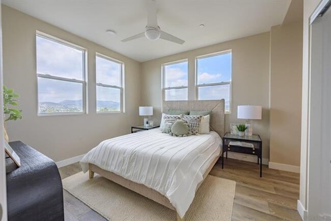 Building Photo - FIRST MONTH FREE!! 2 bedrooms 2 baths in Escondido over at the GRAND VIEW APARTMENTS