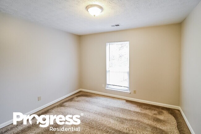 Building Photo - 2468 Mistletoe Ln SW