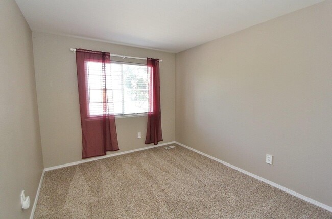 Building Photo - 11265 W Red Maple Dr