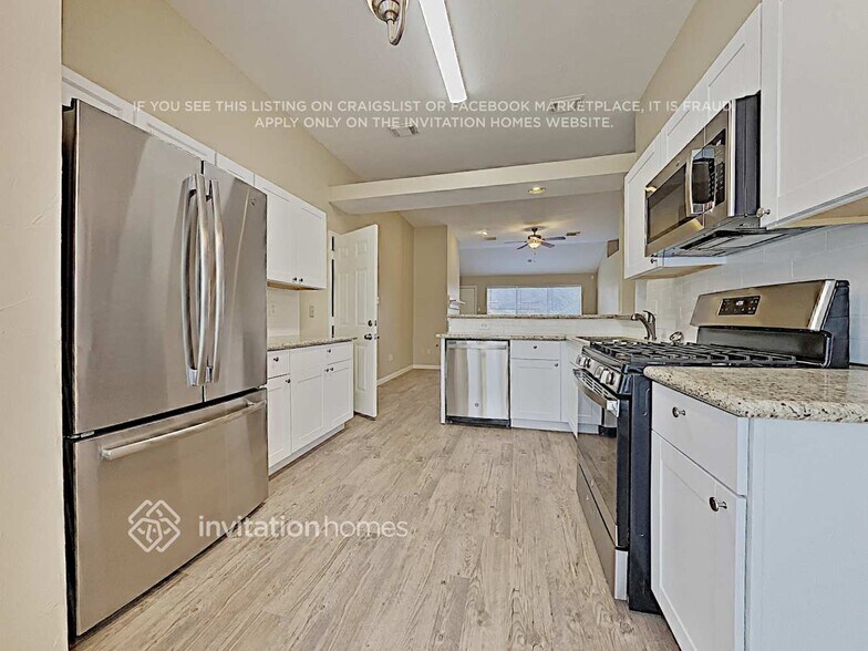 Building Photo - 1347 Havelock Dr