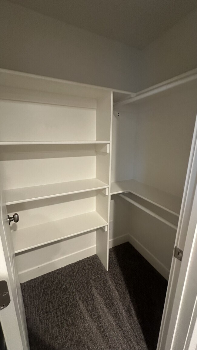 Building Photo - 169 E Ridgeline Wy