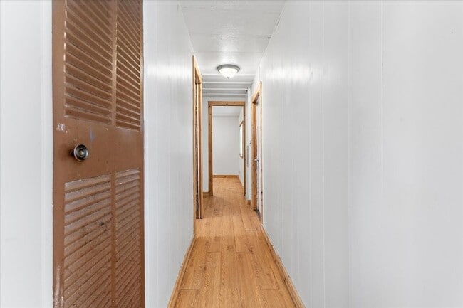 Building Photo - 3818 Co Rd 826