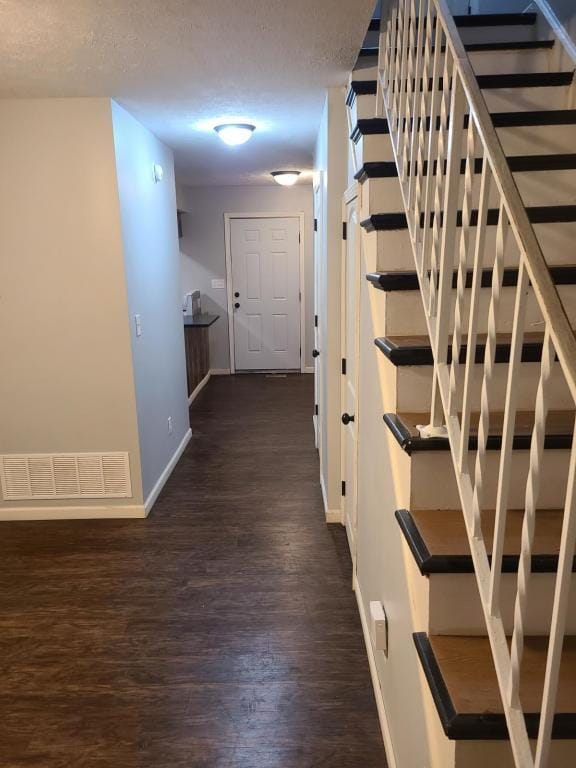 Building Photo - 1707 Kings Mill Ct