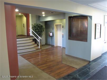 Building Photo - 800 James Ave